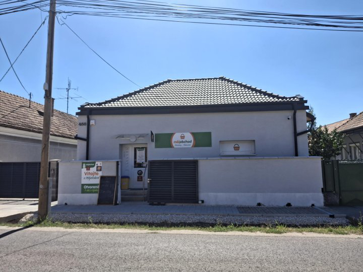 Modrany, Modrany 458