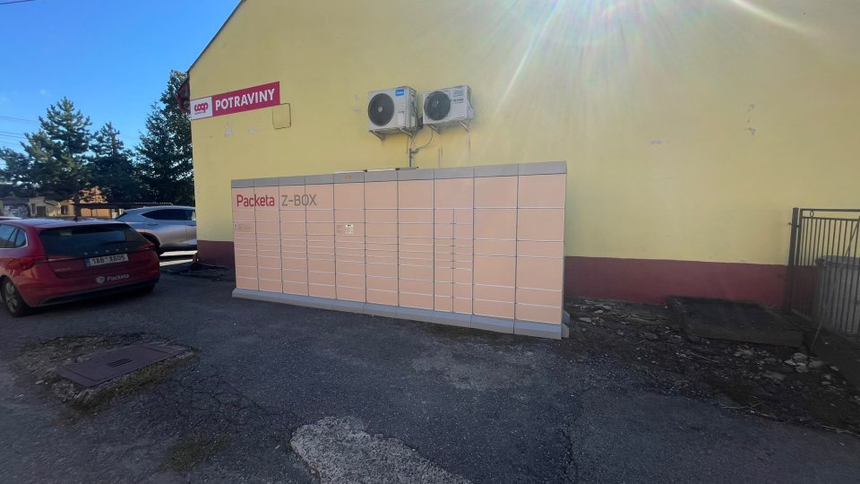 Z-BOX Visolaje, Visolaje 149 (COOP Jednota)