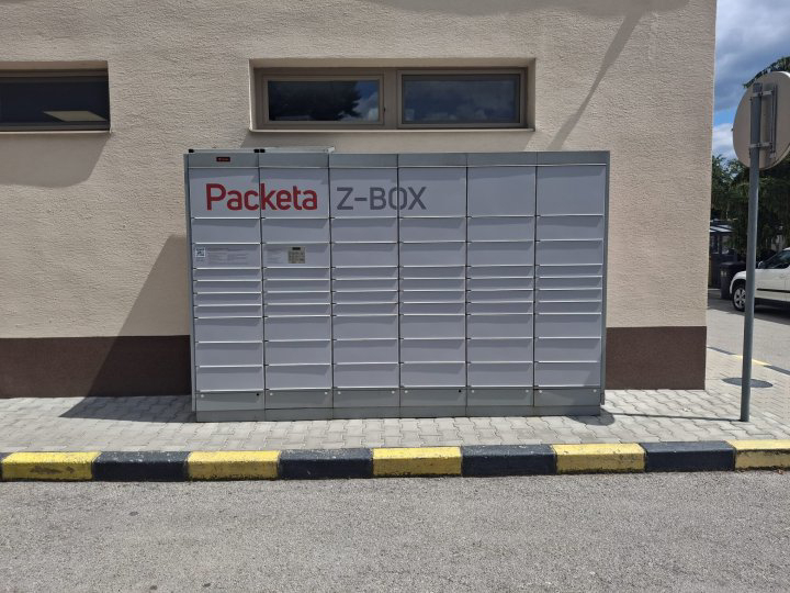 Z-BOX Banská Bystrica, Partizánska cesta 7043 (ČS Slovnaft)