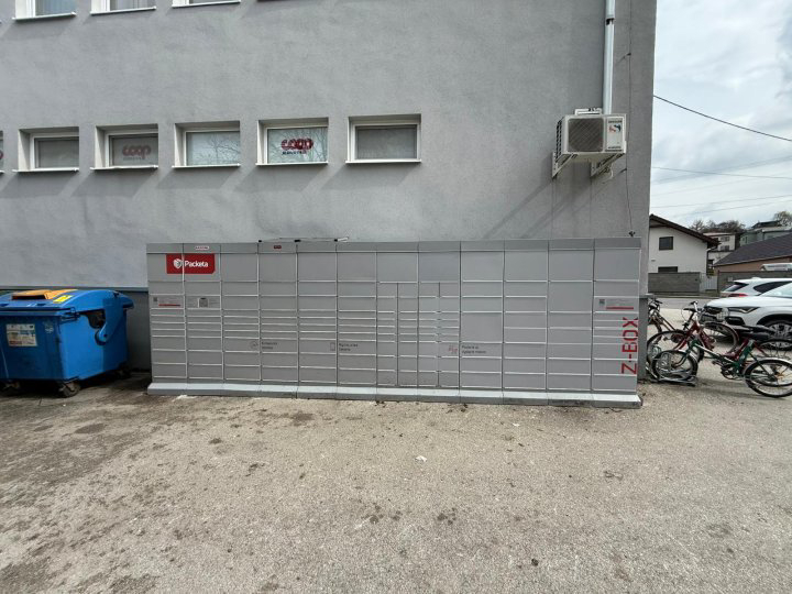 Z-BOX Rosina, Rosina 814 (COOP Jednota)