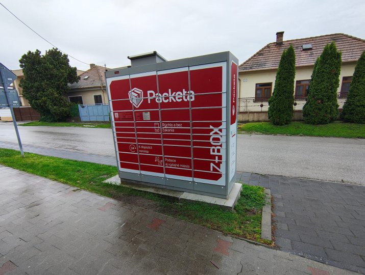 Z-BOX Malé Dvorníky, Stará ulica 156/1