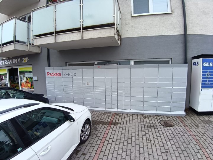 Z-BOX Moravany nad Váhom, Jarná 1