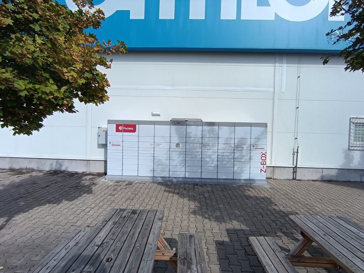 Z-BOX Bratislava, Pri letisku 3 (DECATHLON PHAROS)