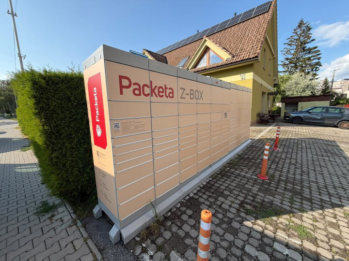 Z-BOX Stará Turá, Hurbanova 103/93