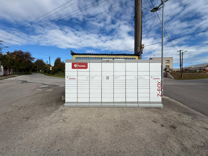 Z-BOX Veľké Držkovce, Dolné Držkovce (autobusová zástavka)