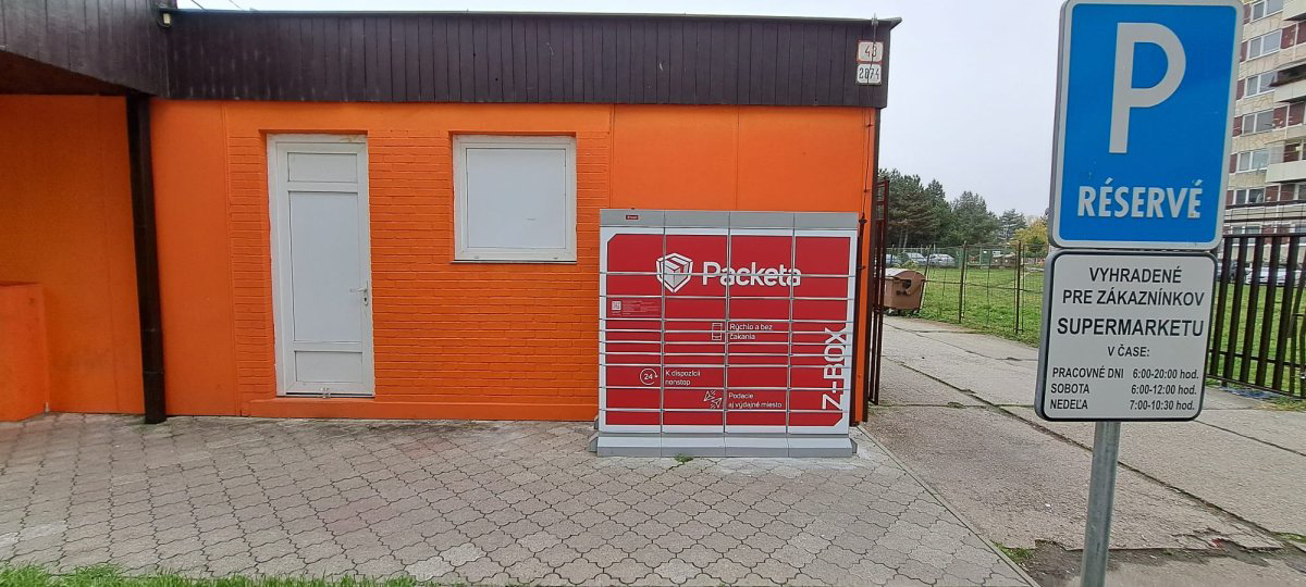 Z-BOX Levice, Zdeňka Nejedlého 43 (COOP Jednota)