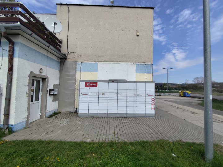 Z-BOX Hlohovec, Zábranie 204/40