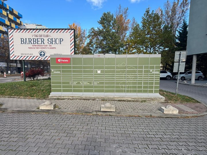 Z-BOX Bratislava, Tomášikova 10