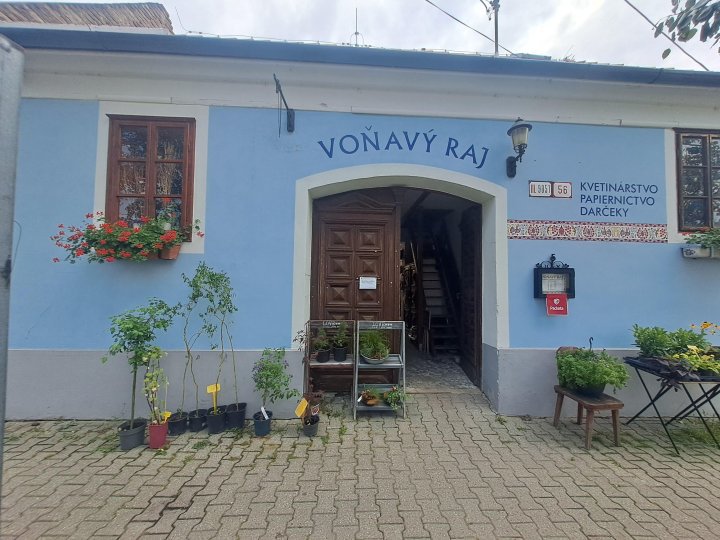 Bratislava-Vajnory, Roľnícka 9051/56