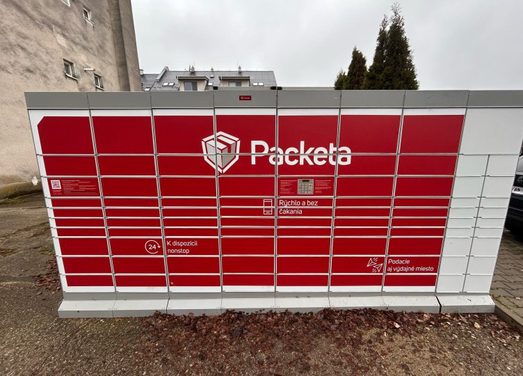 Z-BOX Trebatice, Družstevná ulica 198/46