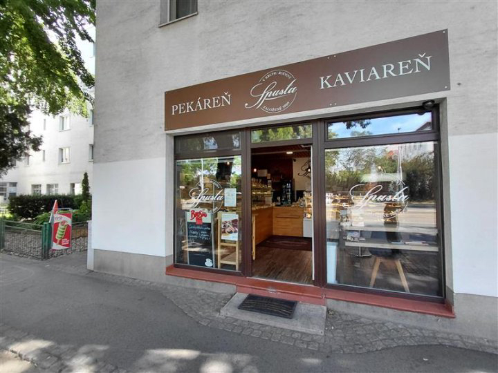 Bratislava-Nové Mesto, Vajnorská 64 (Spusta Cafe)