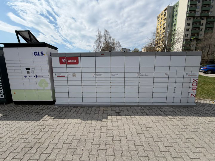 Z-BOX Nitra, Mikovíniho 11