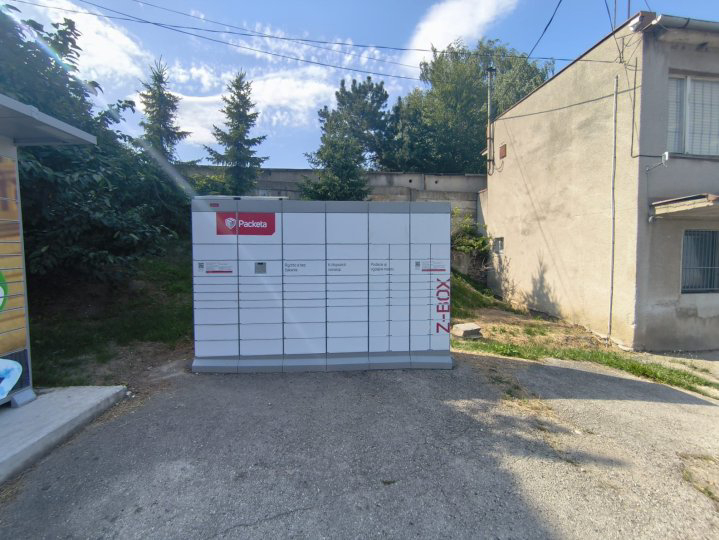 Z-BOX Biely Kostol, Pionierske nám. 33