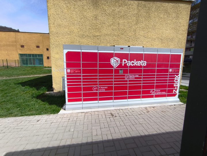 Z-BOX Rožňava, Sama Czabána 3498