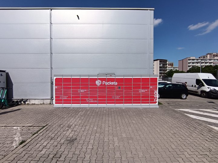 Z-BOX Bratislava, Račianska 40 (BILLA)