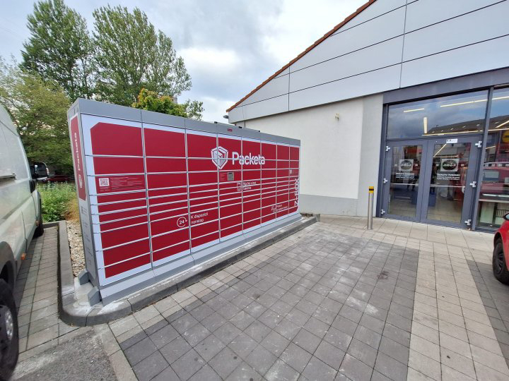 Z-BOX Prievidza, Necpalská cesta 1208/13 (Lidl)