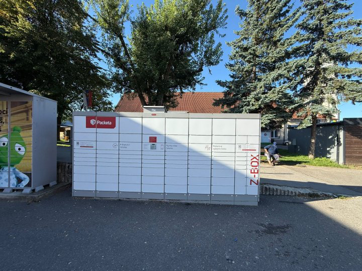 Z-BOX Oslany, SNP 271/46 (COOP Jednota)