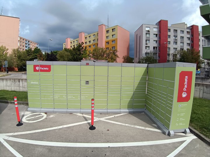 Z-BOX Bratislava, Rustaveliho 8