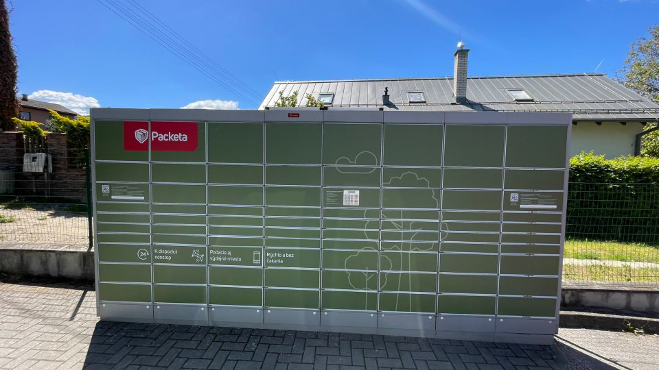 Z-BOX Kysucký Lieskovec, Kysucký Lieskovec (autobusová zástavka Jednota)