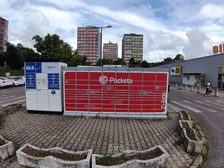 Z-BOX Bratislava, Segnerova 4 (BILLA)