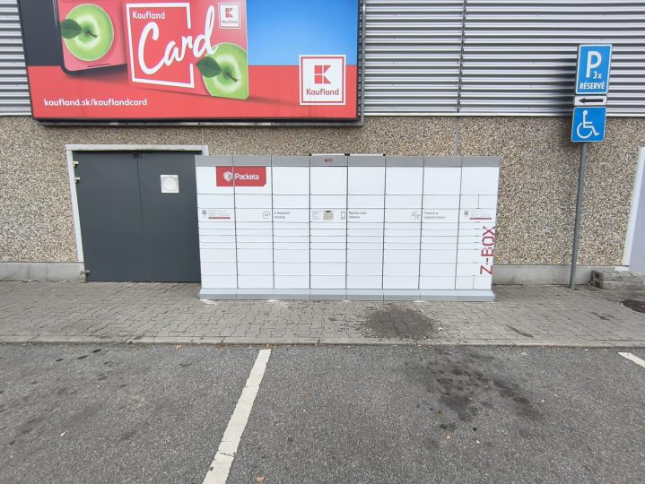 Z-BOX Trebišov, Komenského 3884 (Kaufland)