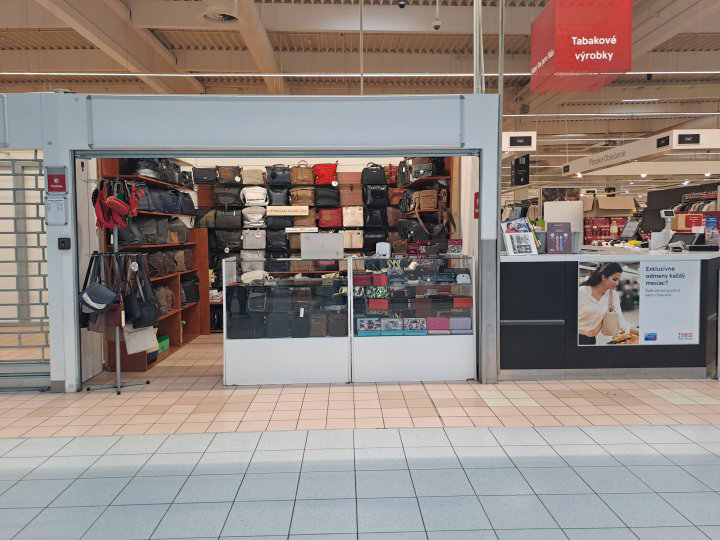 Martin, Obchodné centrum Turiec 1, Záturčie