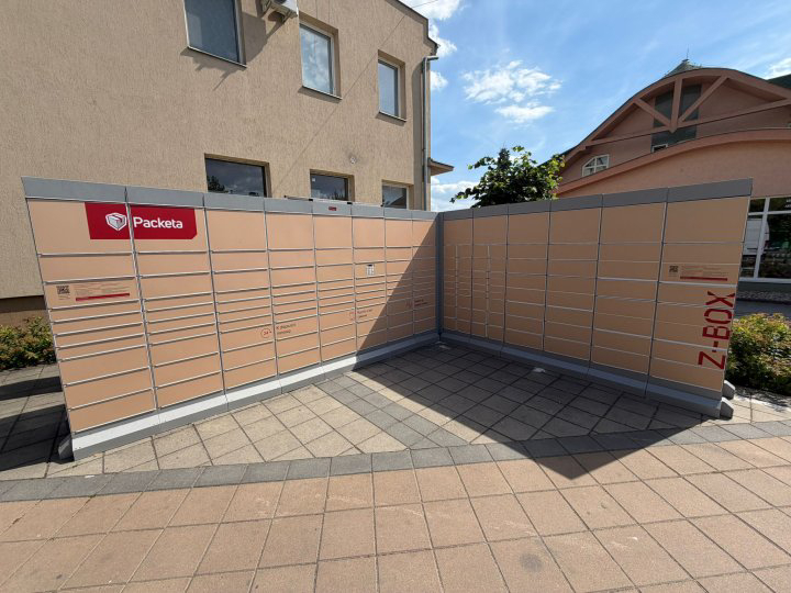 Z-BOX Tvrdošovce, Novozámocká cesta 183/83