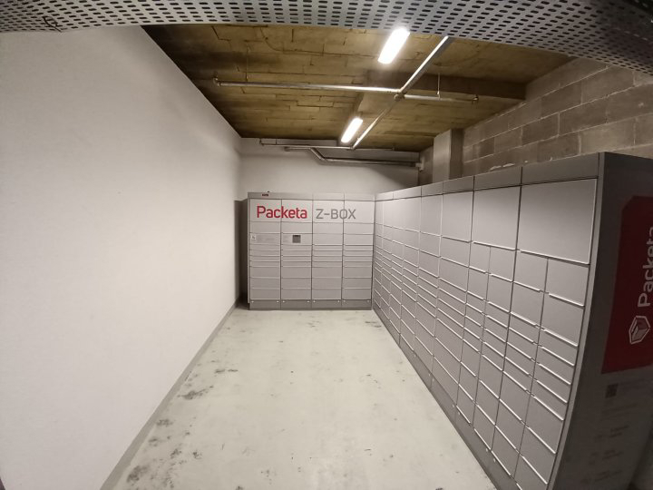 Z-BOX Nitra, Napervillská 5 (OC Promenada)