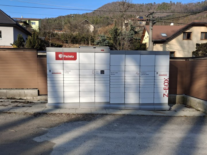 Z-BOX Riečka, Hlavná - ihrisko