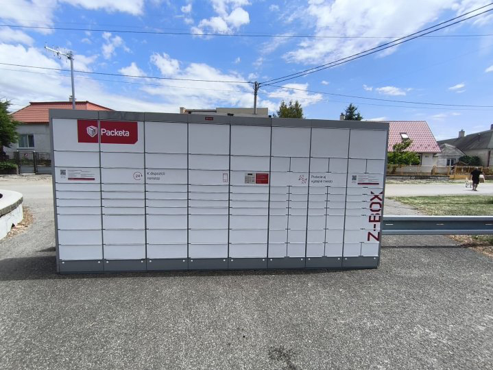 Z-BOX Vinné, Vinné 589