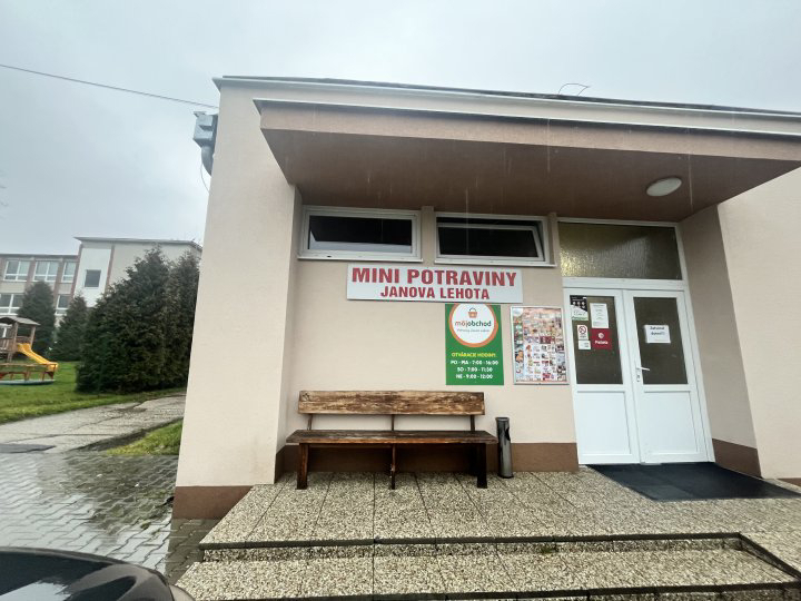 Janova Lehota, Janova Lehota 303