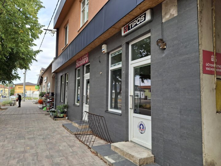 Šurany, M R. Štefánika 240/26 (Nale Tabak)