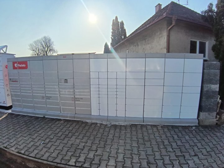 Z-BOX Kráľová pri Senci, Křížna 97