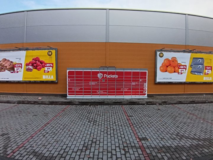 Z-BOX Bratislava, Námestie hraničiarov 3964/6 (BILLA)