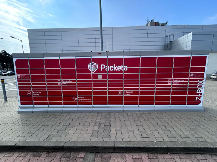 Z-BOX Bratislava, Saratovská 3361/1A (Lidl)
