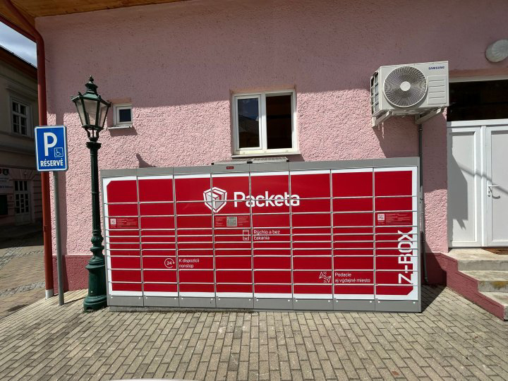 Z-BOX Klenovec, Námestie Karola Salvu 1