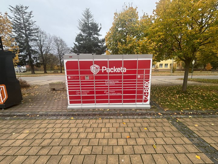 Z-BOX Brodské, Školská 407/6