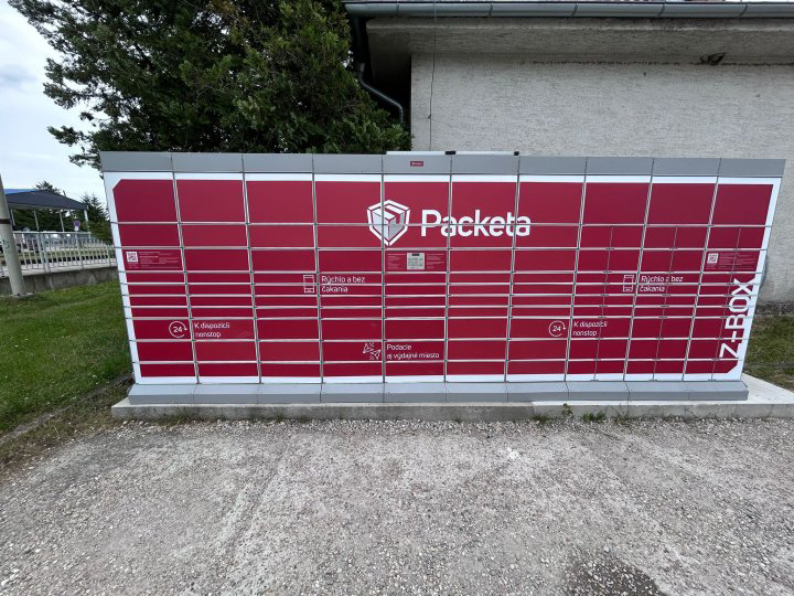 Z-BOX Kvetoslavov, Železničná ul.