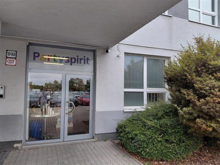 Bratislava-Vajnory, Rybničná 40/F