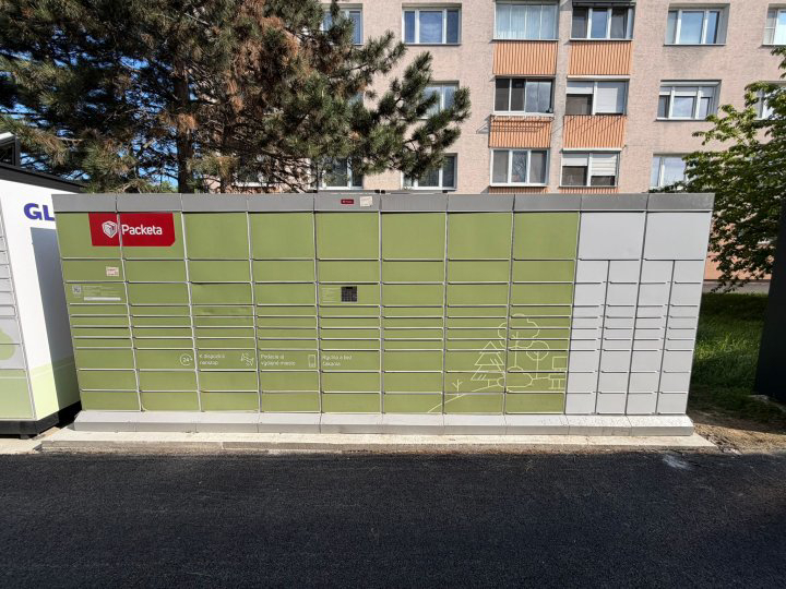 Z-BOX Bratislava, Bzovícka 8
