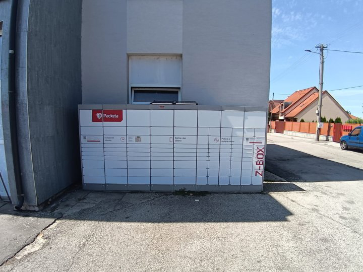Z-BOX Zeleneč, Školská 226/7