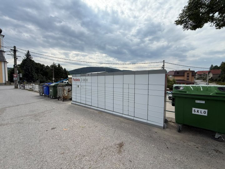 Z-BOX Hruštín, Črchľa 491 (COOP Jednota)
