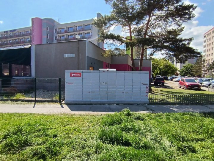 Z-BOX Piešťany, Adama Trajana 4648