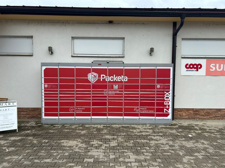 Z-BOX Veličná, Veličná 1080 (COOP Jednota)