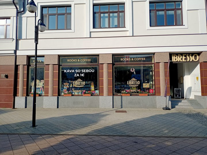 Dolný Kubín, Hviezdoslavovo námestie 1669