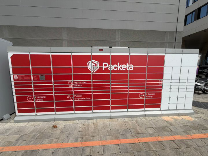 Z-BOX Bratislava, Landererova 12 (T115)