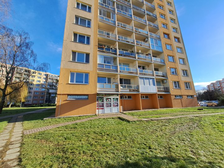 Košice-Nad jazerom, Ždiarska 1440/1