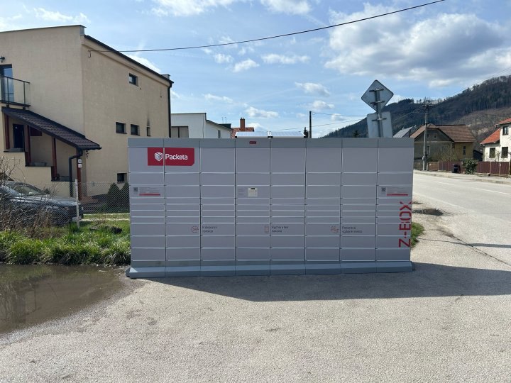 Z-BOX Teplička nad Váhom, Fatranská 718/54 (COOP Jednota)