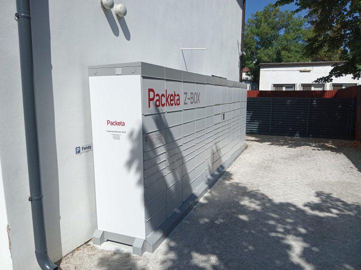 Z-BOX Bratislava, Halašova 738/18