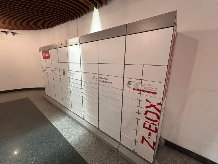 Z-BOX Bratislava, Hodžovo námestie 4